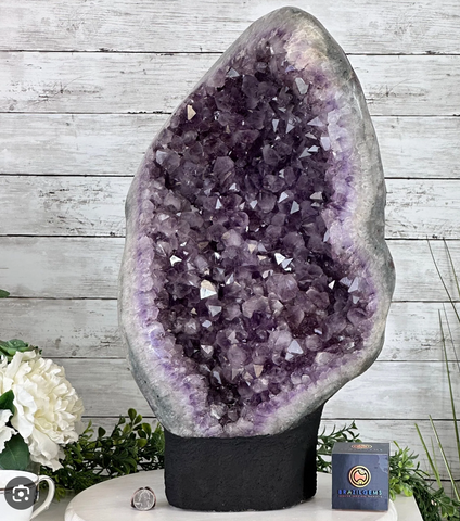 Amethyst w Cement Base